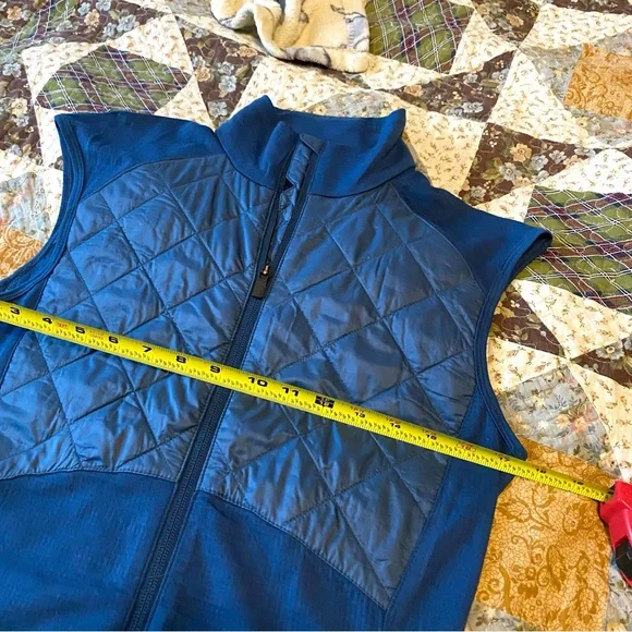 Icebreaker Womens Largo Ellipse Vest Merino Wool Quilted GT Size Medium blue - Picture 8 of 9